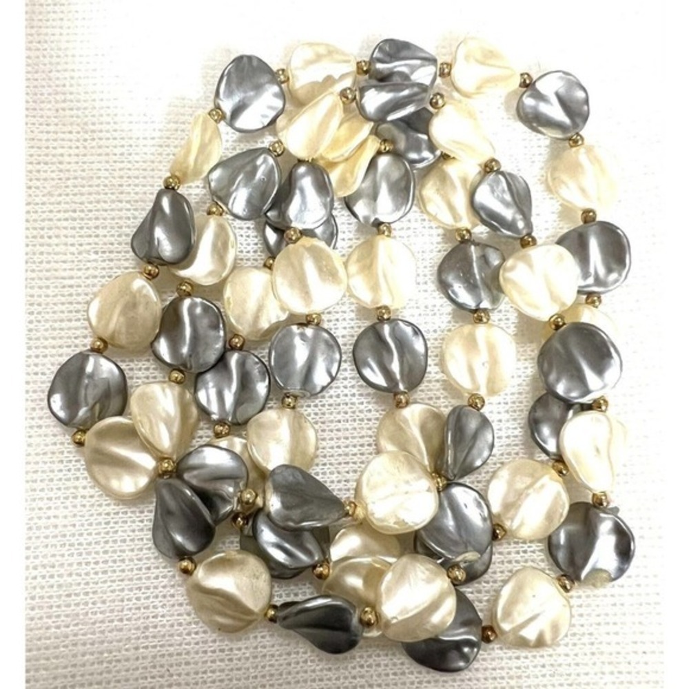 VTG Faux Mother Of Pearl In Gray And Natural Cream 35” With Gold Tone Mini Beads
